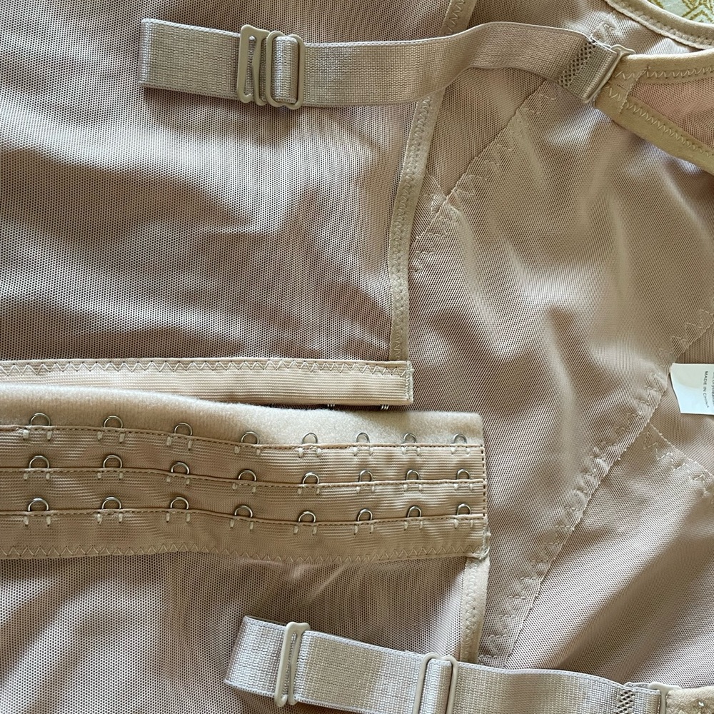 Shapewear - Picture 4 of 5